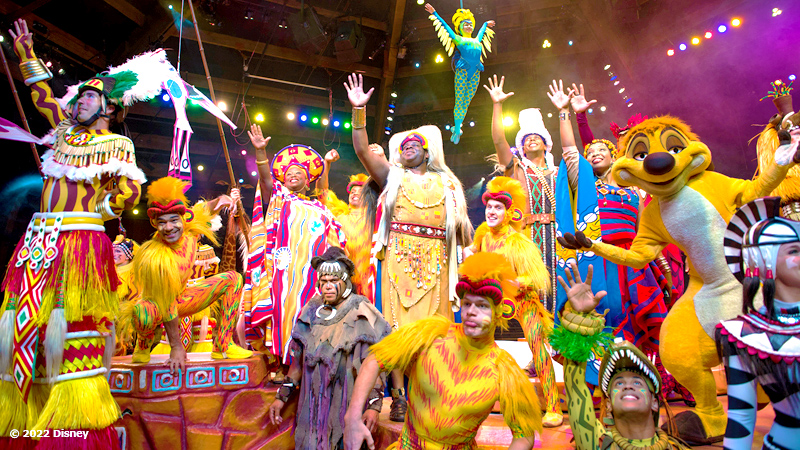 「フェスティバル・オブ･ザ・ライオン・キング」には、『ライオン・キング』のキャラクターと50人以上のエンターテイナーが登場