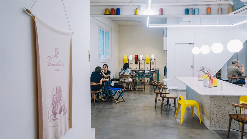 毛糸工場の雰囲気をそのままにキュートなカフェへと変身｜ル・モンブラン