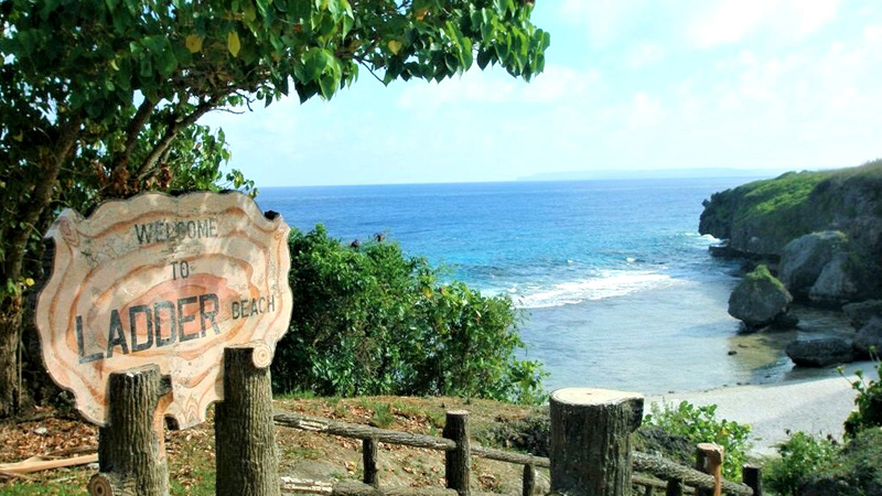 透明度が高いビーチ　&copy;Yasuhito Taguchi / Stargazing Saipan