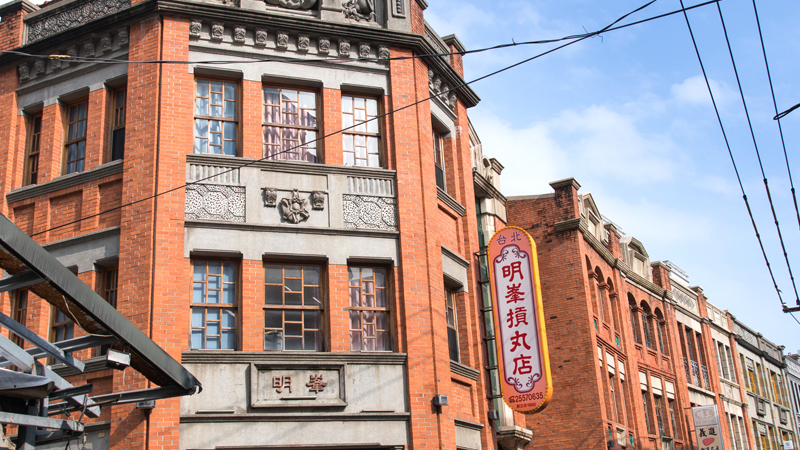 お洒落なカフェや雑貨店が多い迪化街は歩いているだけで楽しめるエリア